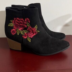 Floral Embroidered Black Ankle Boots